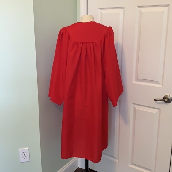 - Oak Hall Red Graduation Gown. Size 5’0” to 5’2” - Picture 3 of 5